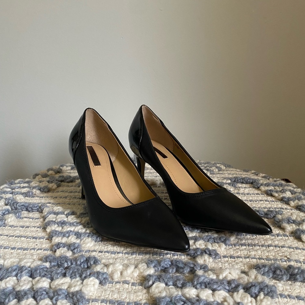 Brand new black leather Tahari heels